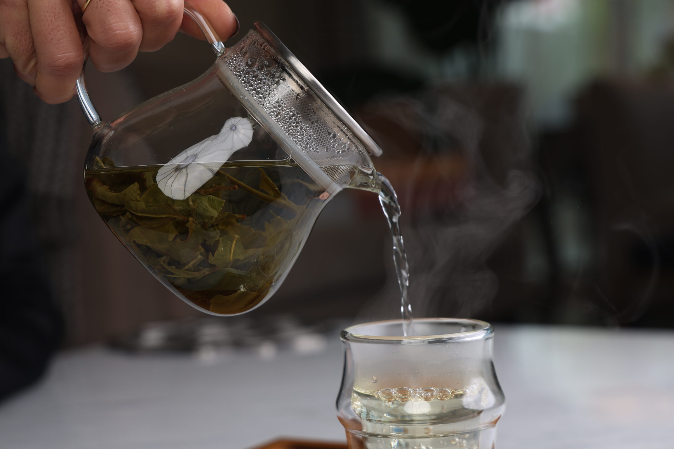 Caffeine-Free Organic Herbal Infusions: Your Guide to Ginger Zest & Peppermint Blends